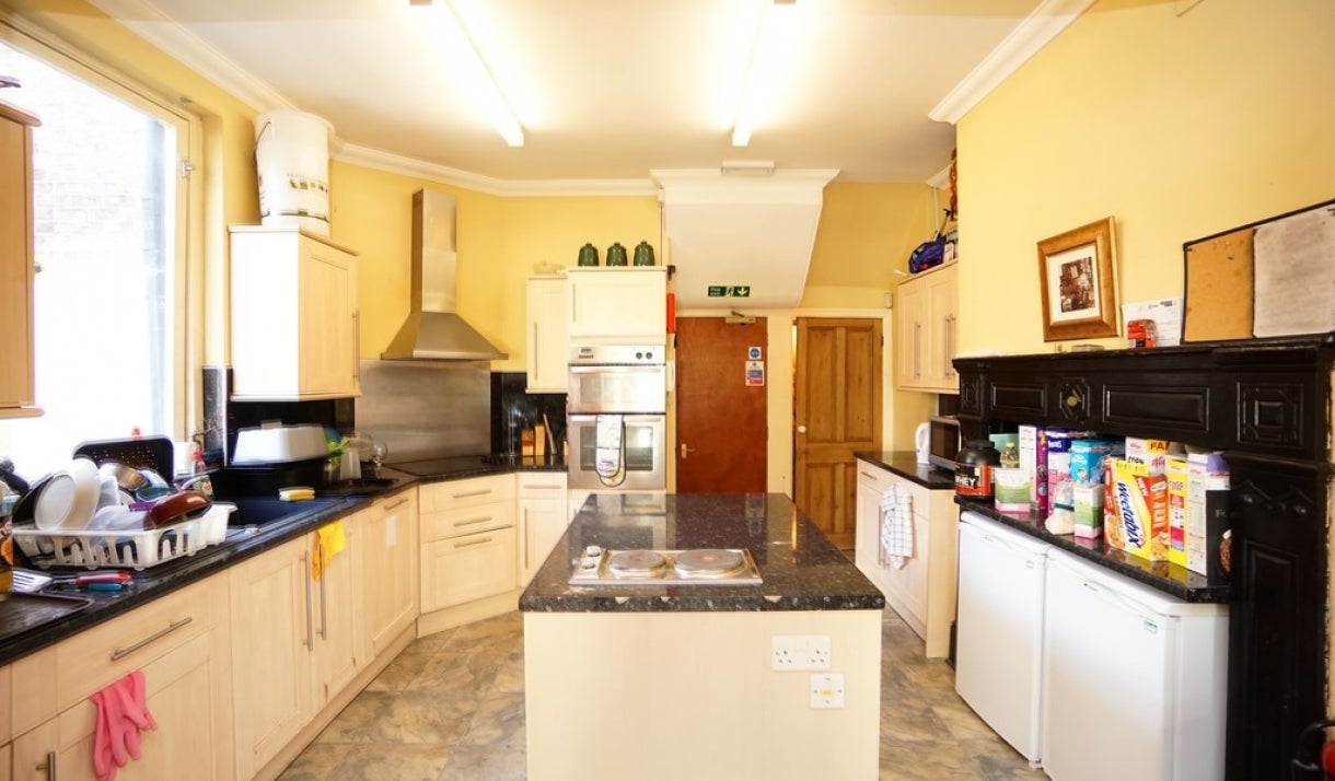 Room Feversham Crescent in York