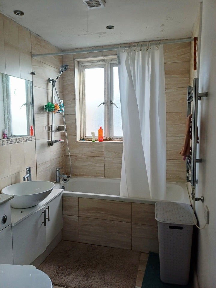 Room Chatsworth Road in Greater London