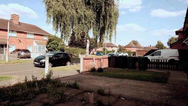 Flat Howe Road in Charnwood