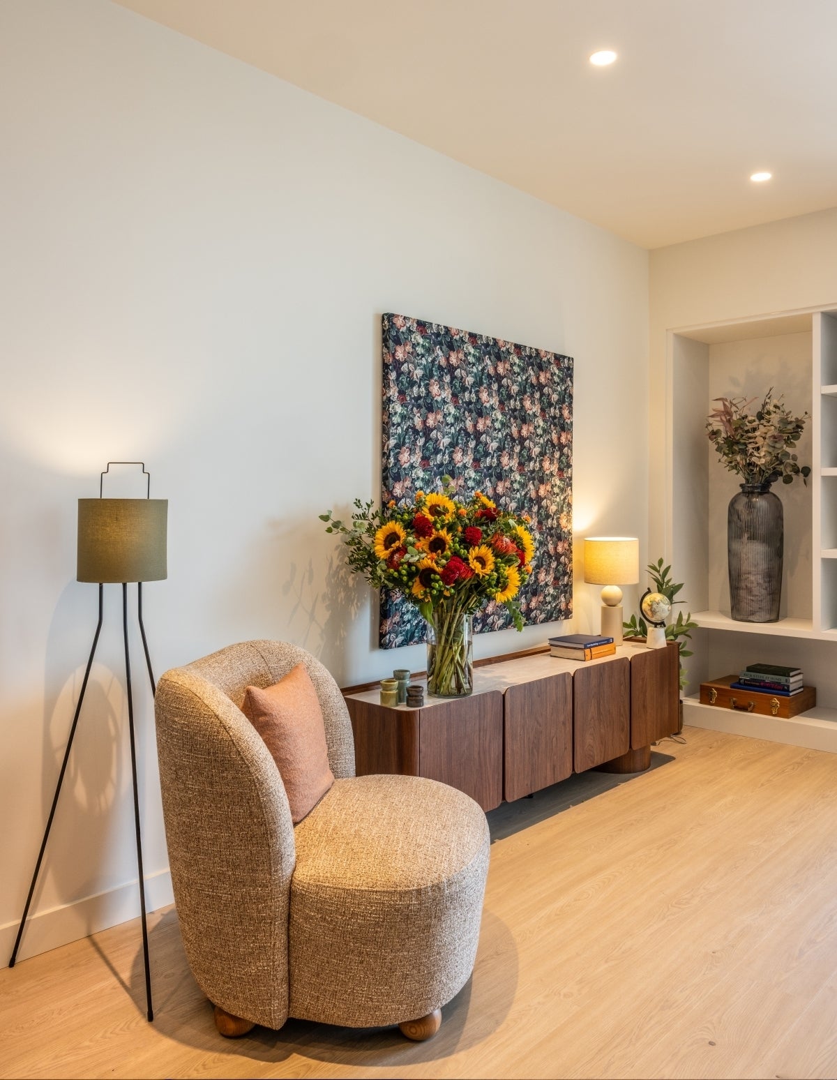 Flat Daneland Walk in Greater London