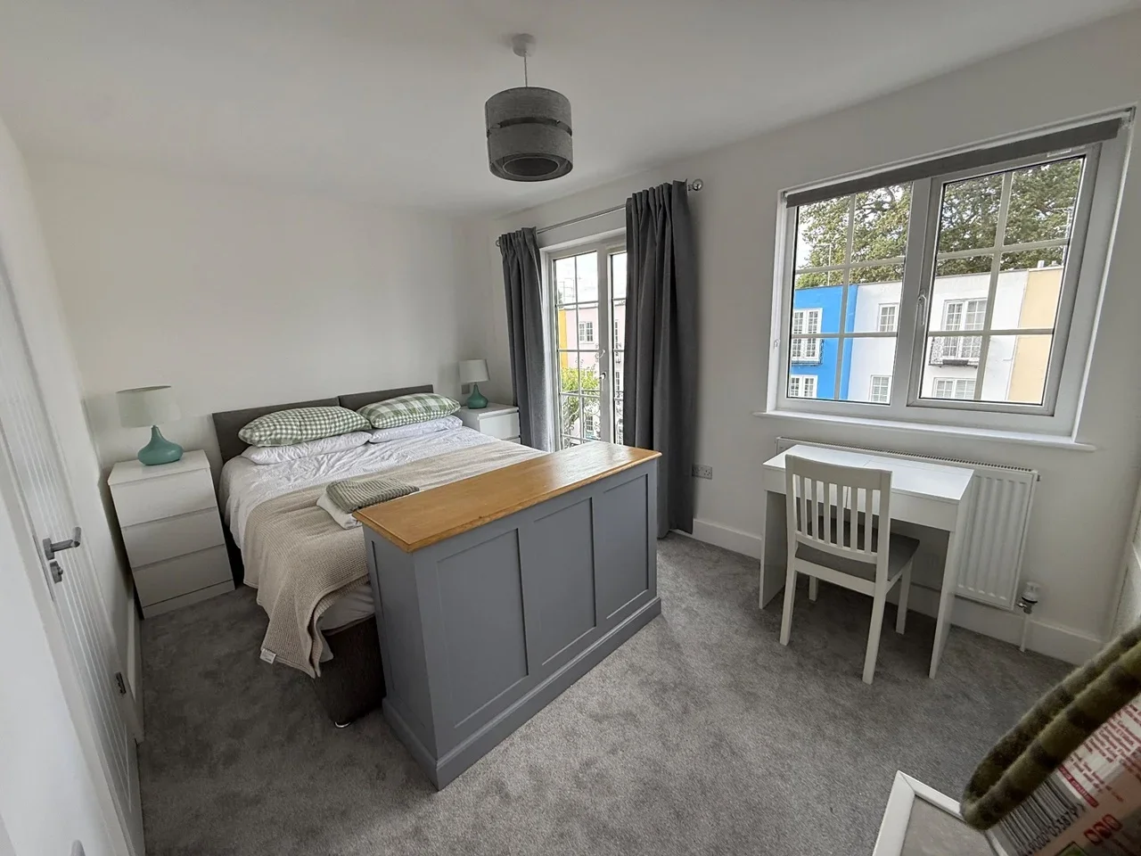 Room Eaton Drive in Greater London