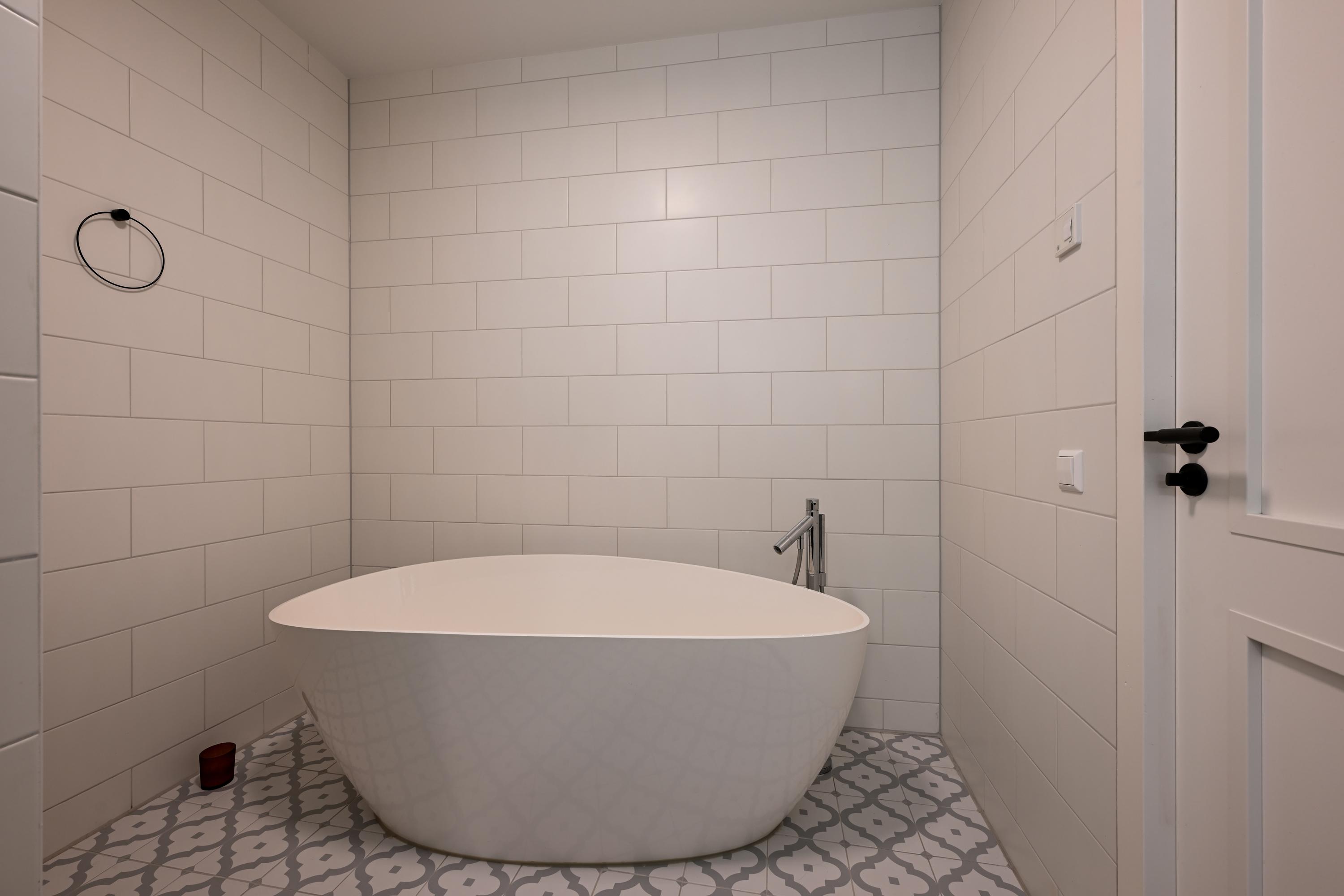 Appartement te huur: Claus Sluterweg 203, Haarlem