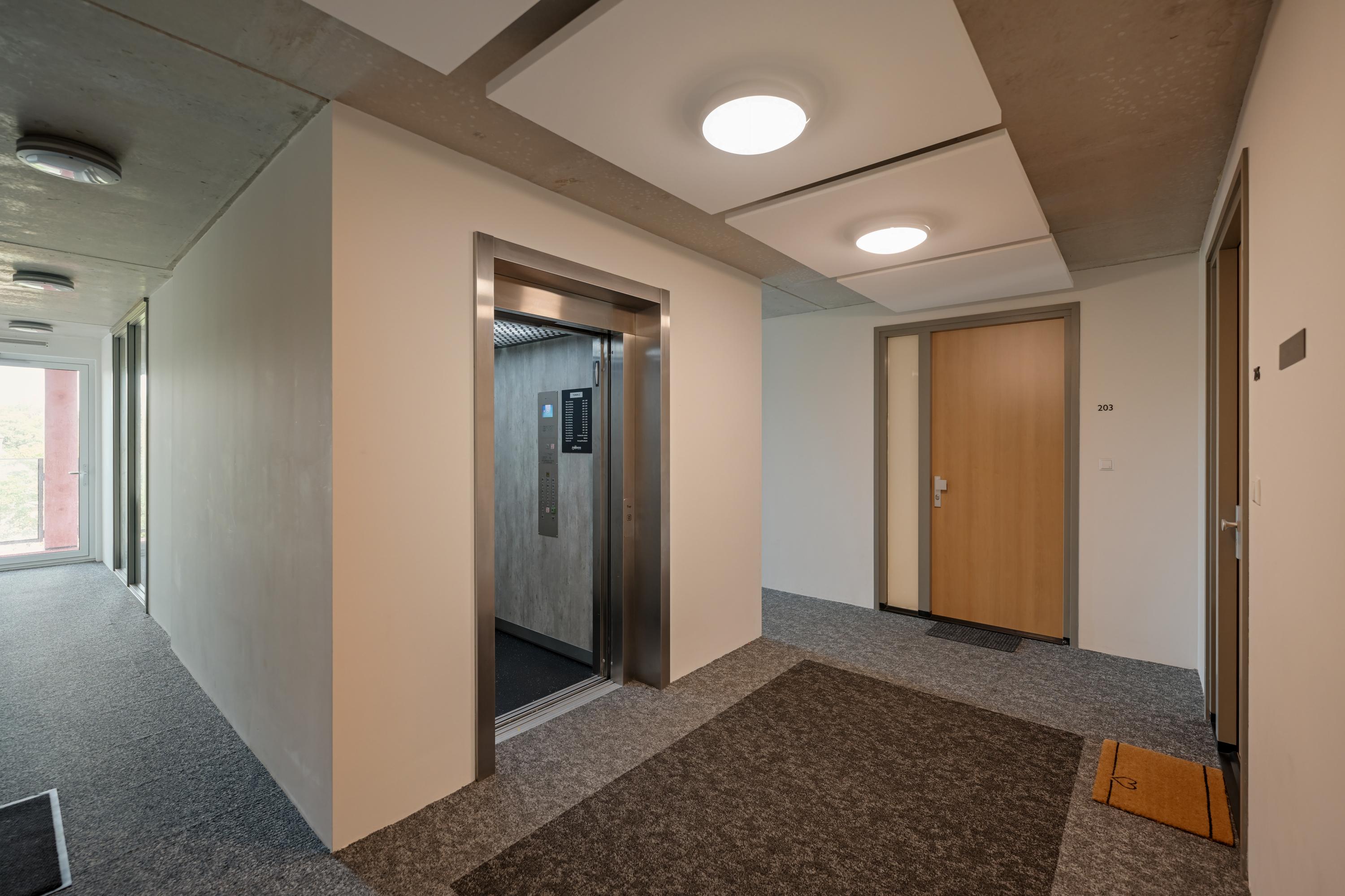 Appartement te huur: Claus Sluterweg 203, Haarlem