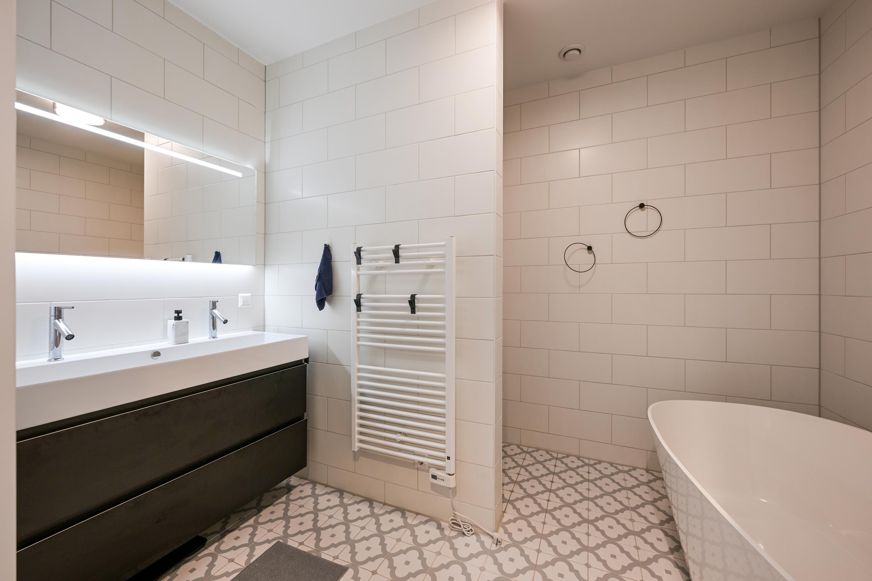 Appartement te huur: Claus Sluterweg 203, Haarlem