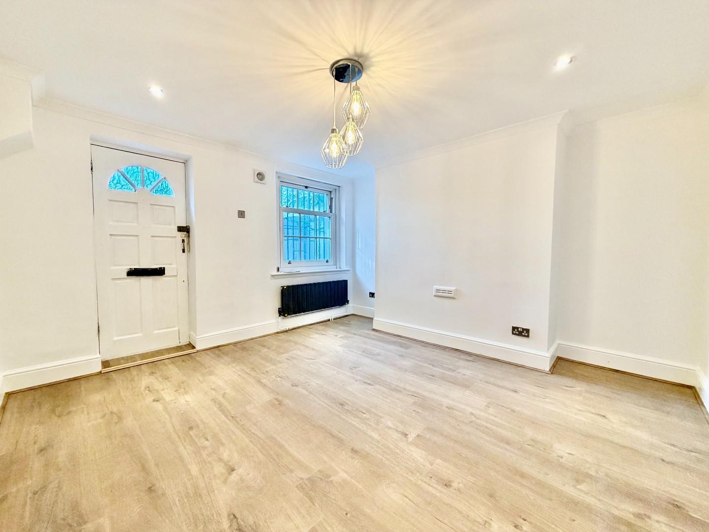 Flat Dartmouth Road in Greater London