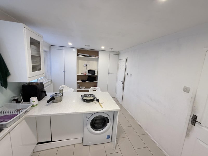 Room Amberley Green in Sandwell