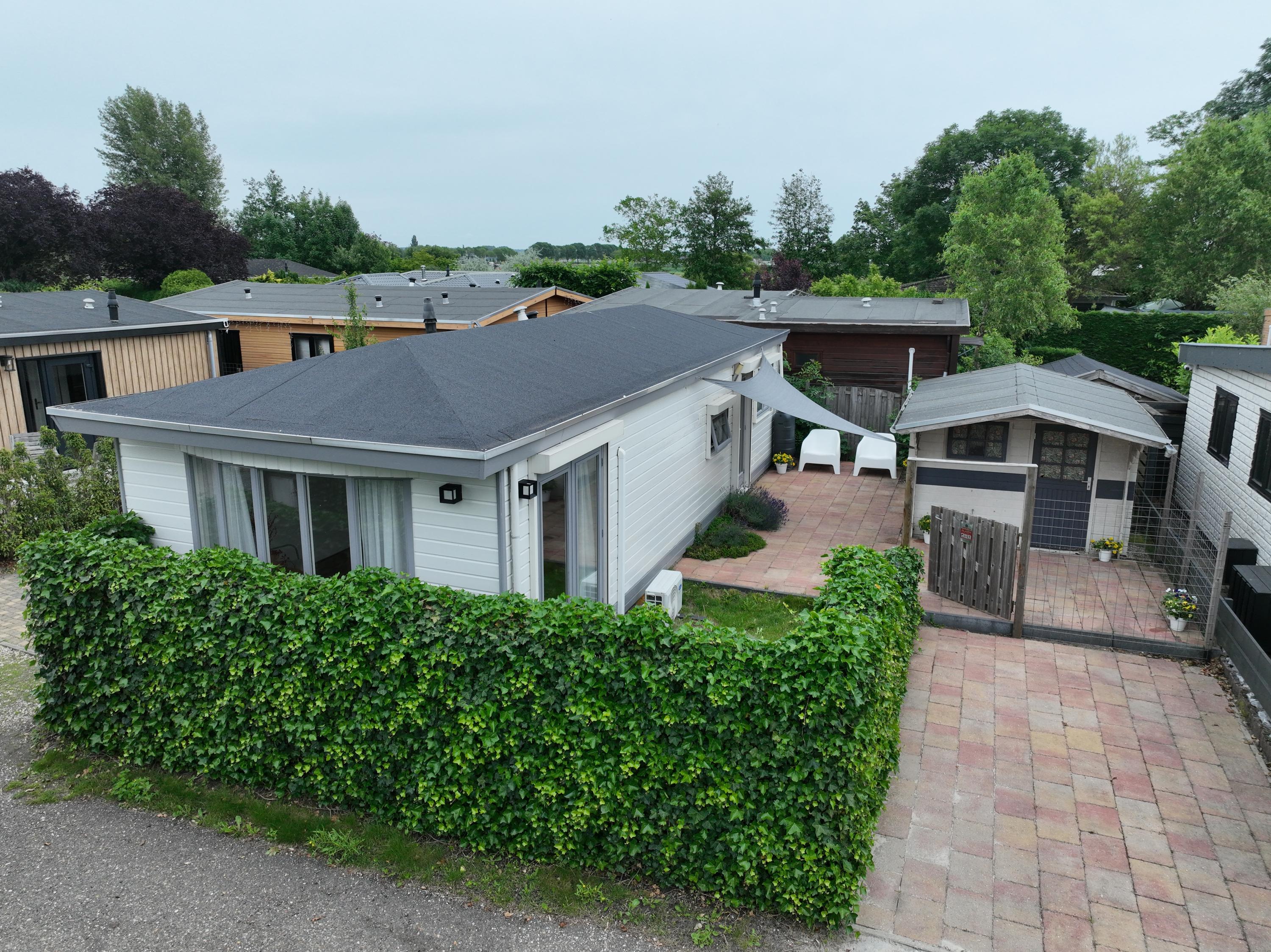 Huis Rijnbandijk 111 in Maurik