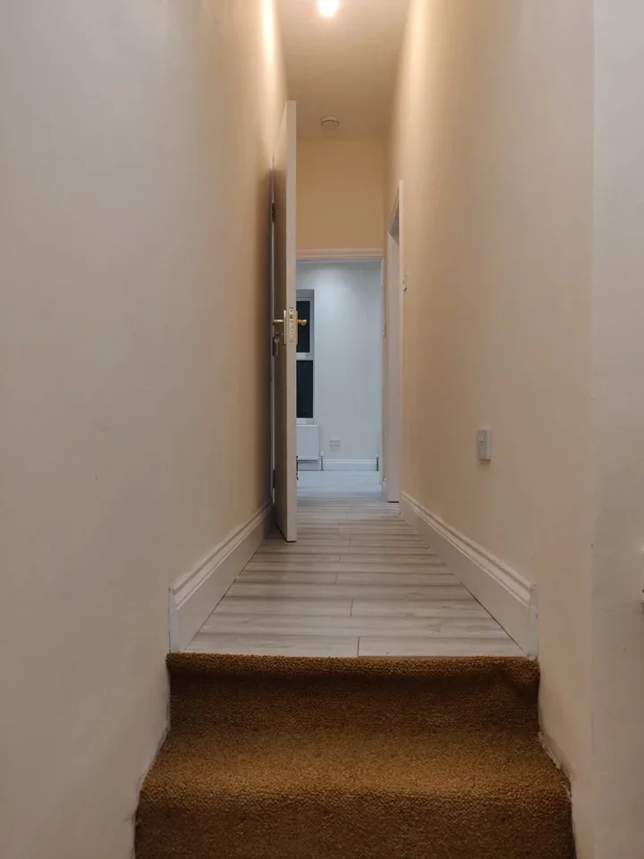 Flat Brixton Hill in Greater London