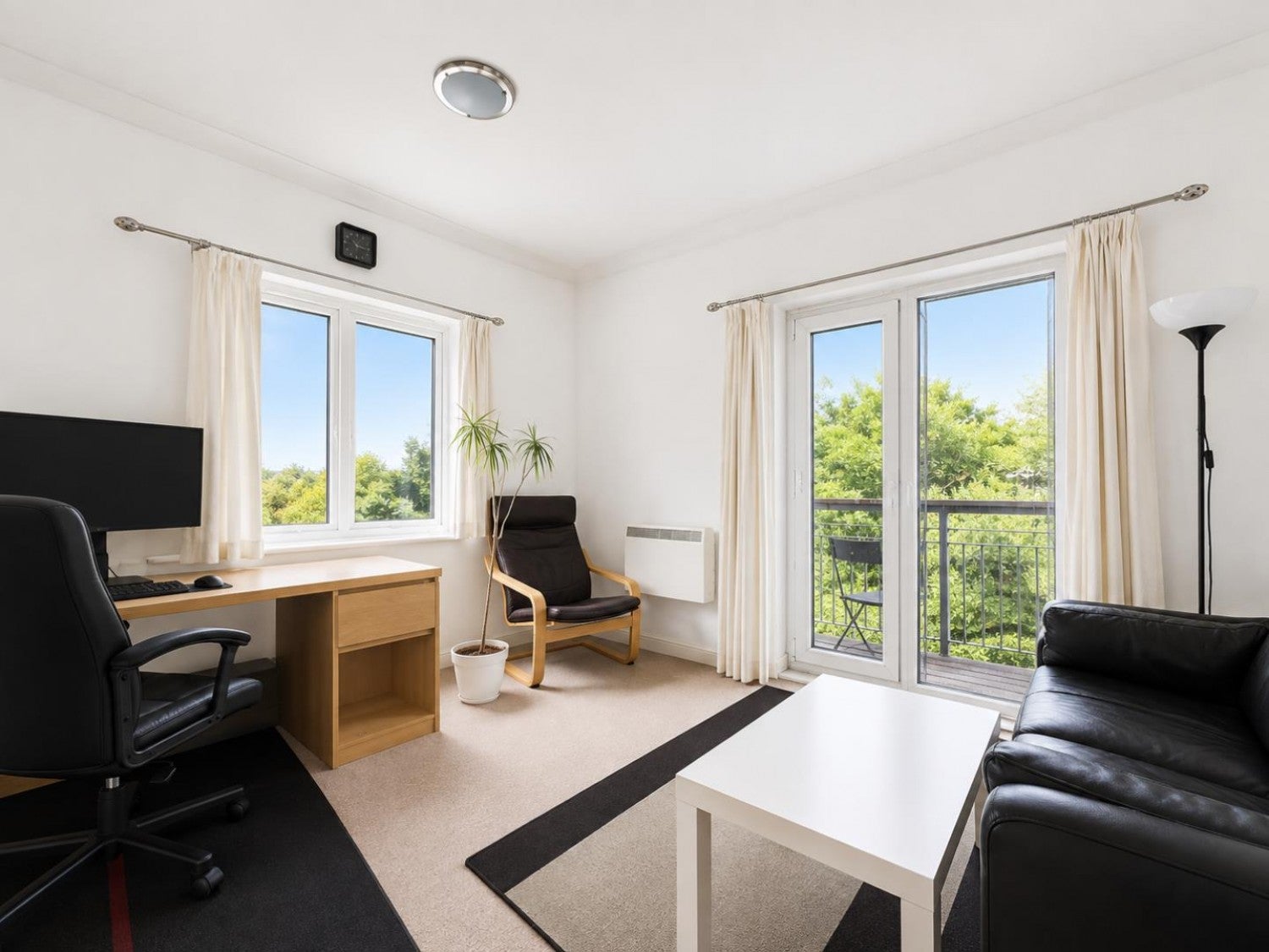 Flat Grangemoor Court in Cardiff