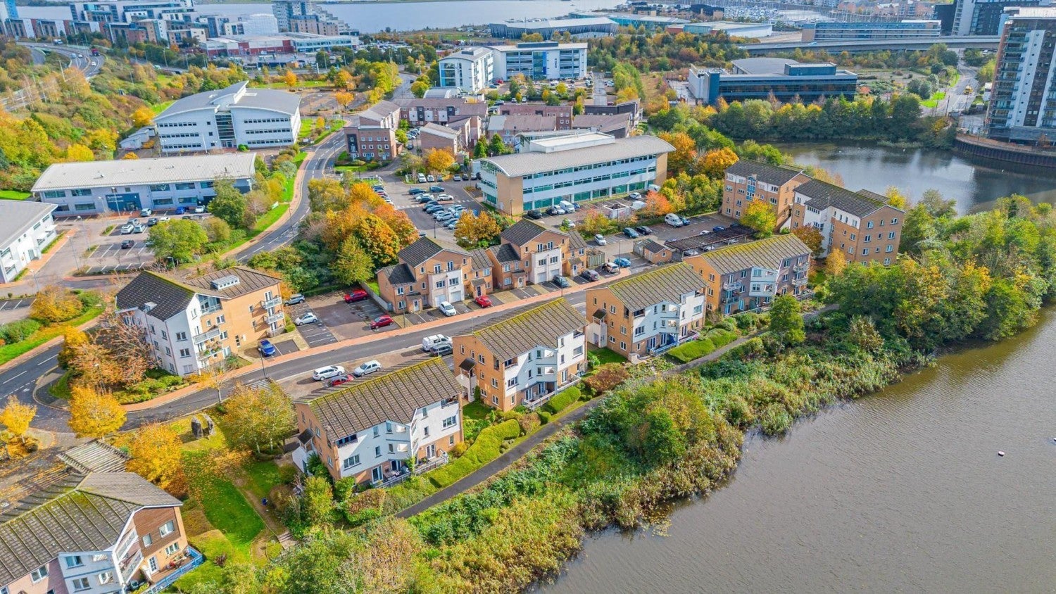 Flat Grangemoor Court in Cardiff