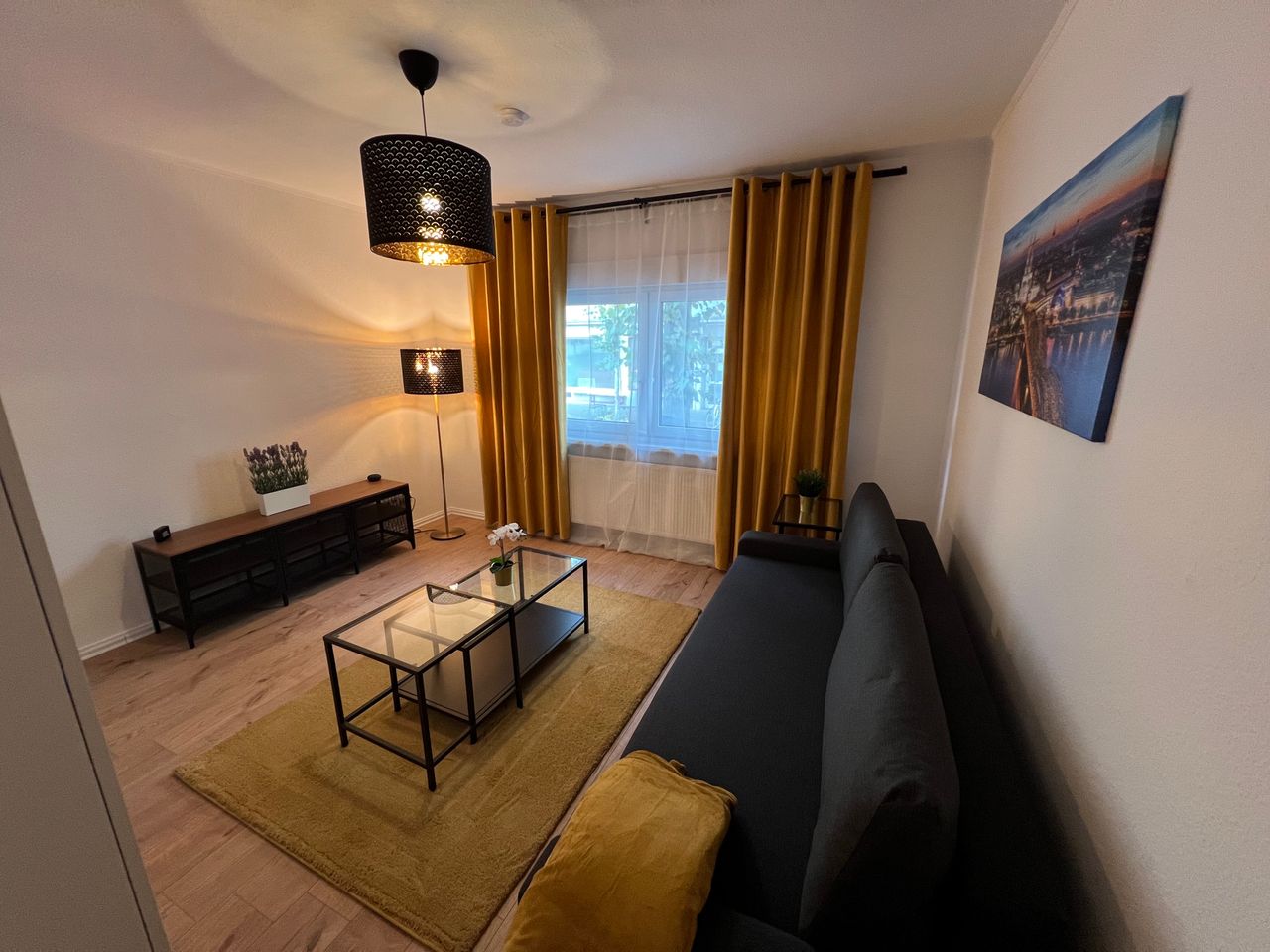 Wohnung Escher Straße in Köln