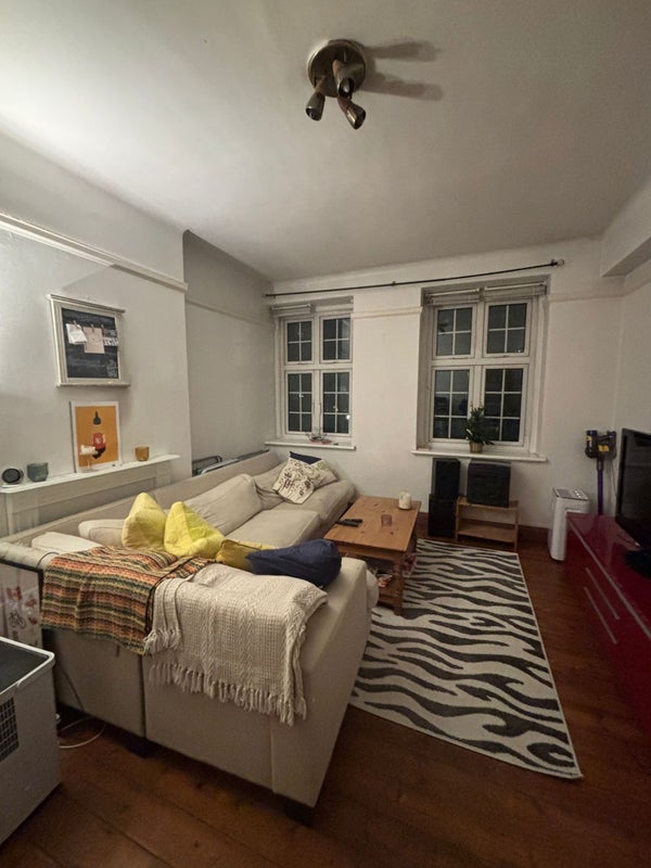 Room Brixton Hill Place in Greater London