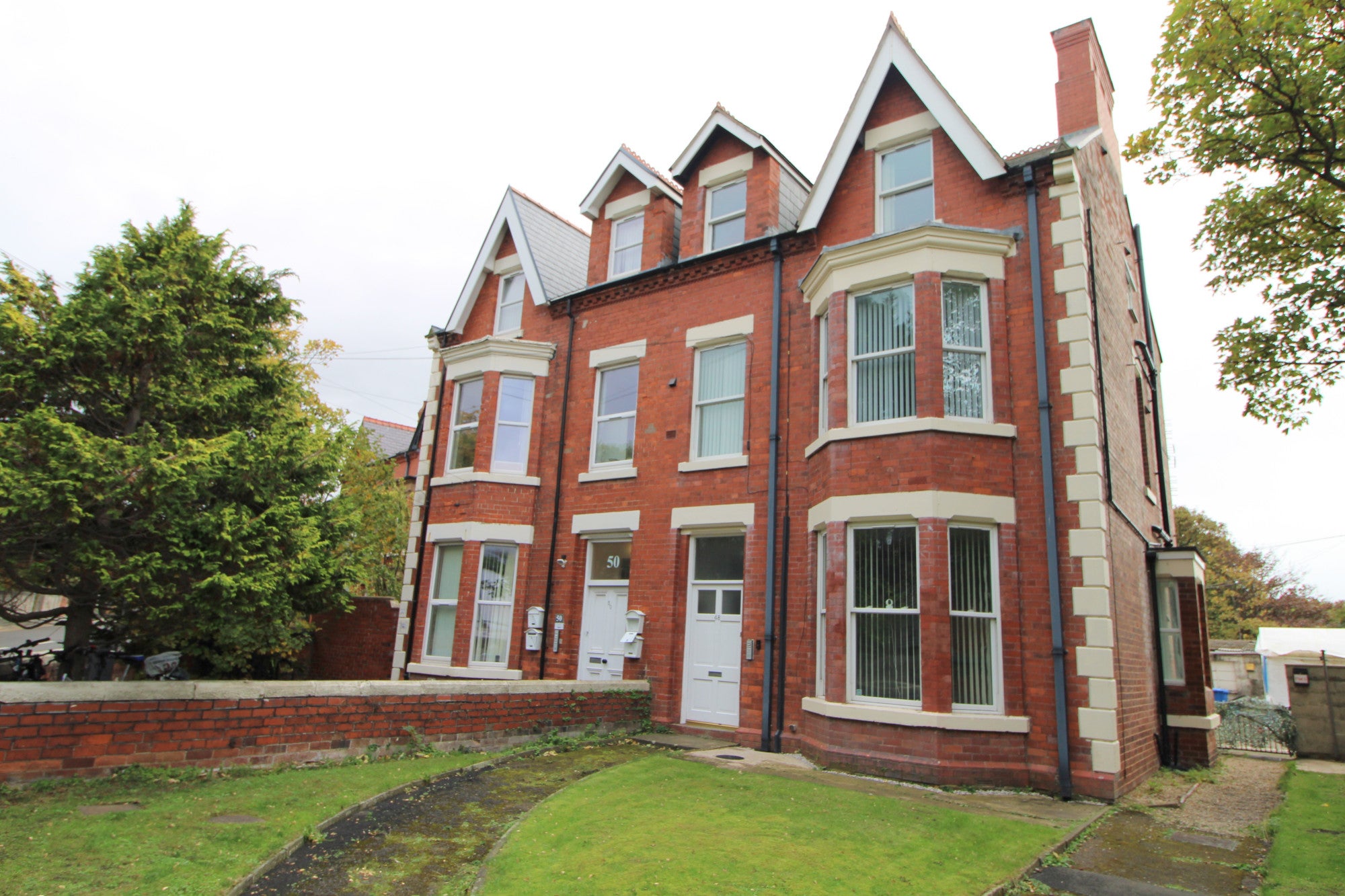 Flat Brighton Road in Rhyl