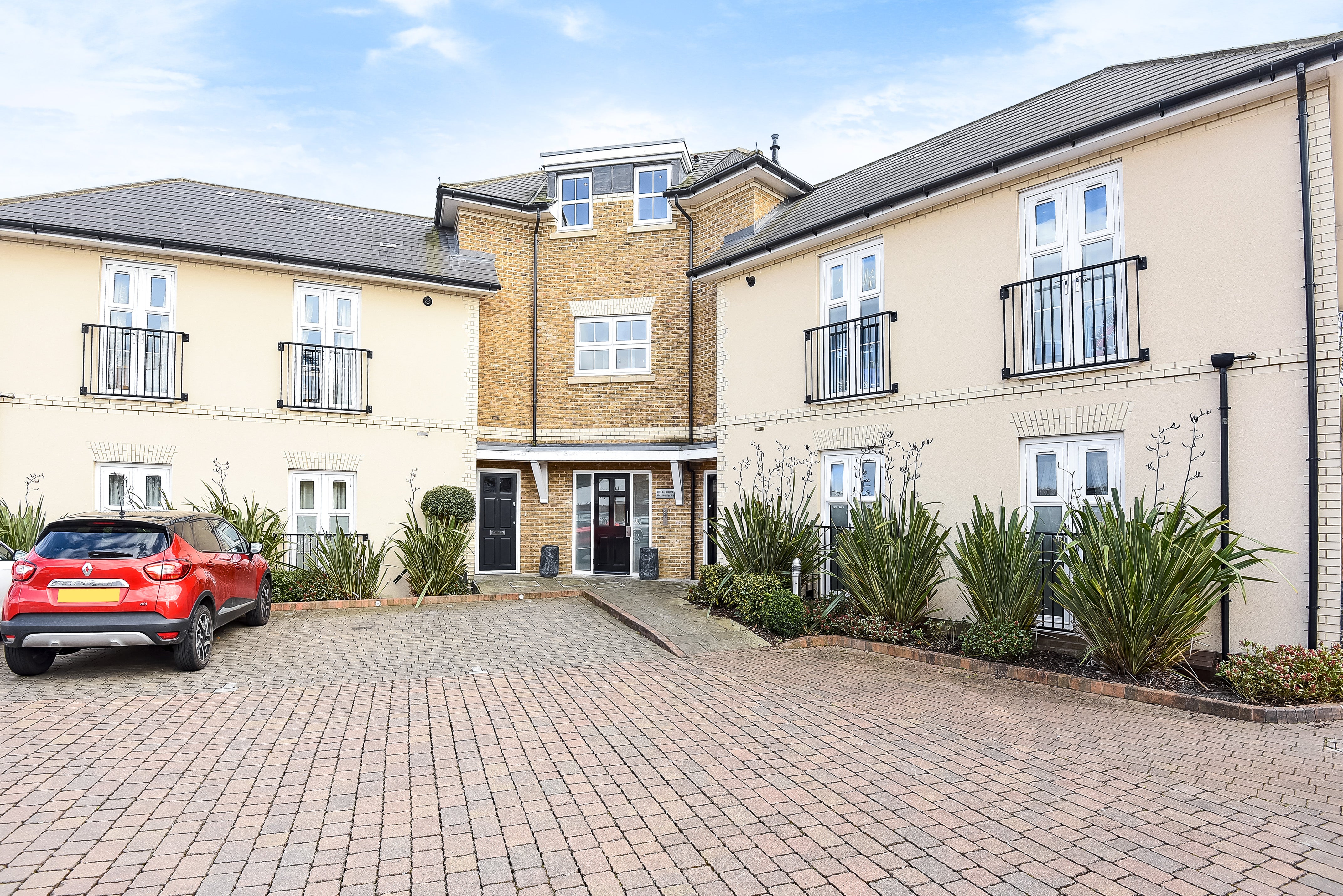 Flat Oak Lane in Windsor