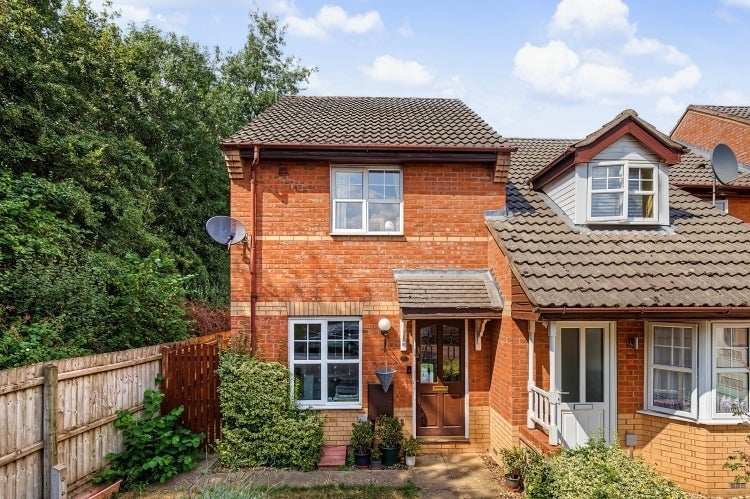 House Hamilton Close in Cherwell District