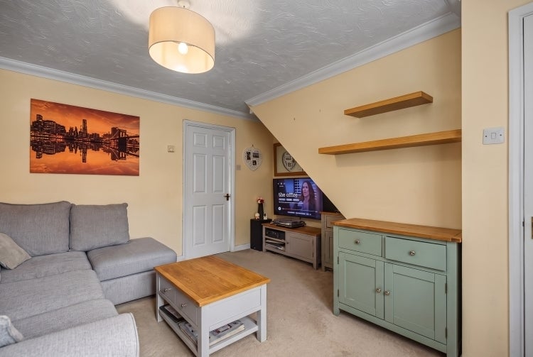 House Hamilton Close in Cherwell District