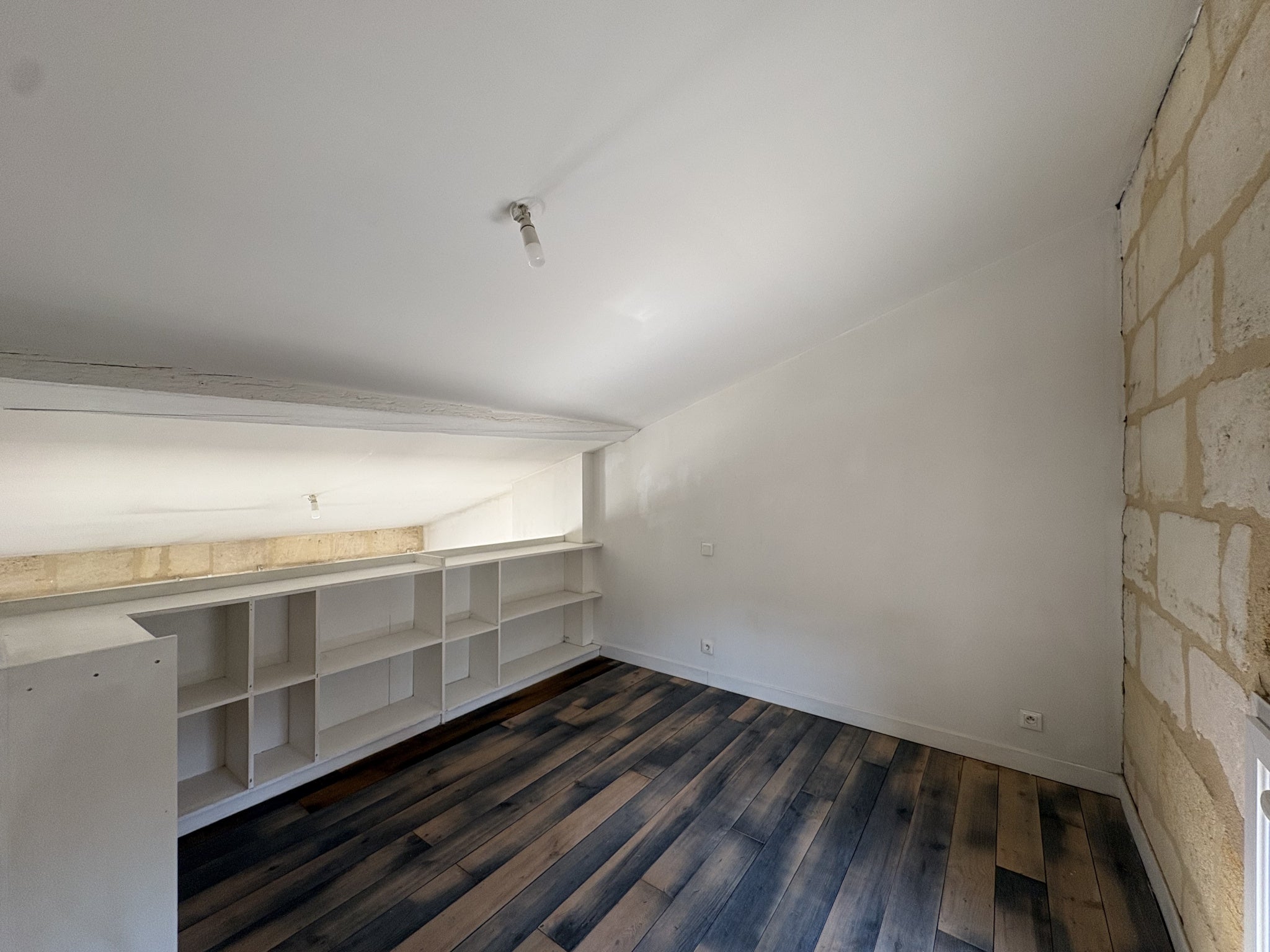 Flat Allée Aurélien Scholl in Bordeaux