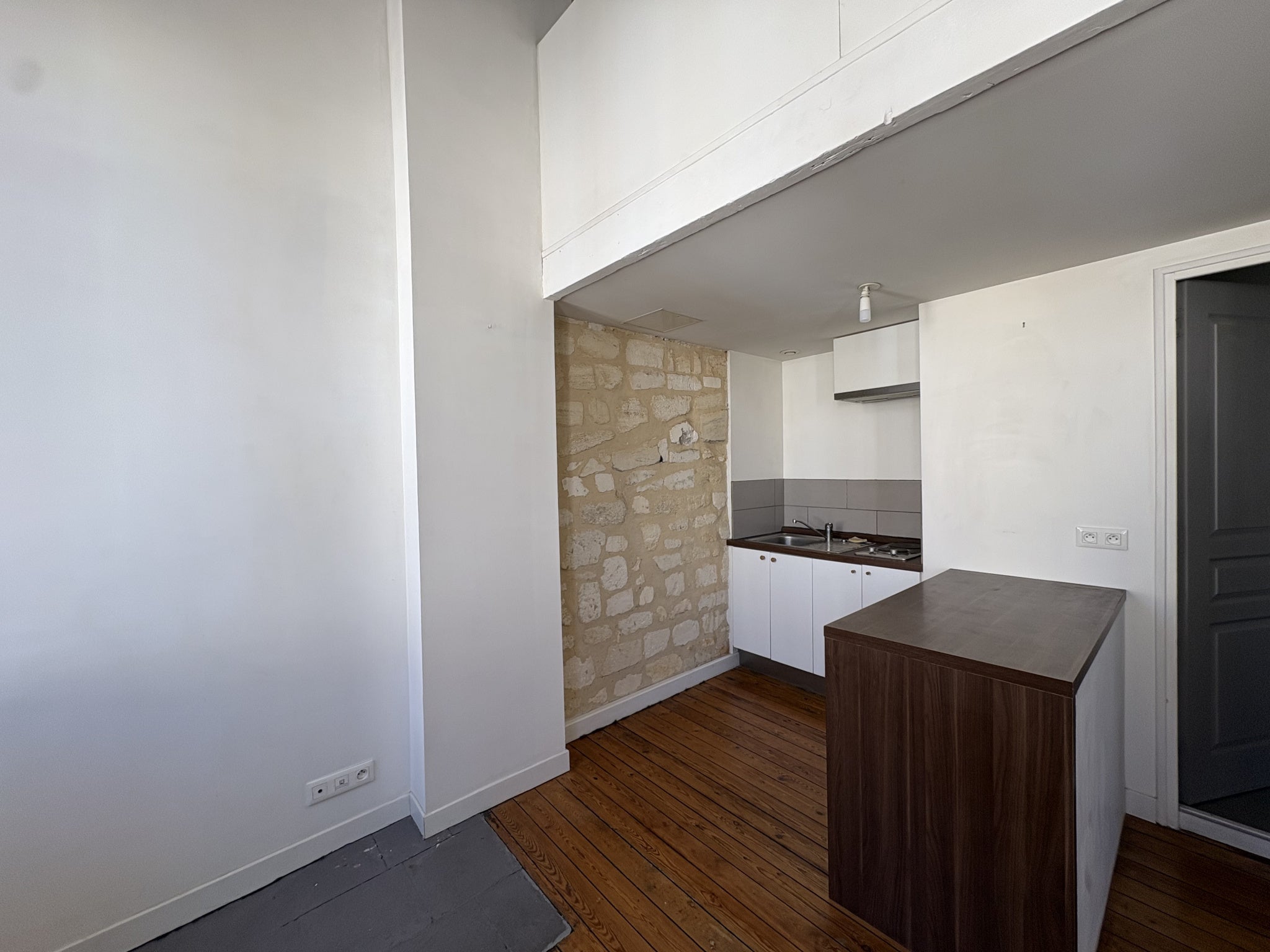 Flat Allée Aurélien Scholl in Bordeaux