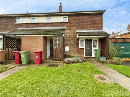 Flat Henlow Close in Kirton in Lindsey
