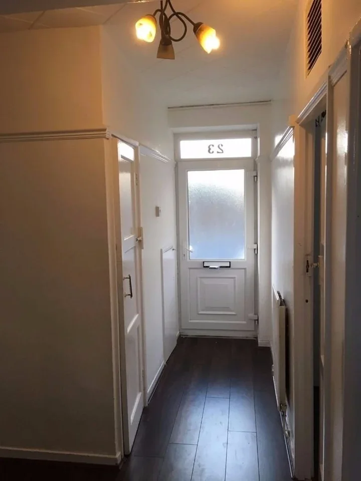 Room Rainhill Way in Greater London