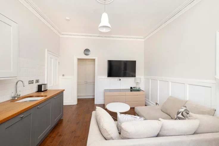 Flat William Street in City of Edinburgh