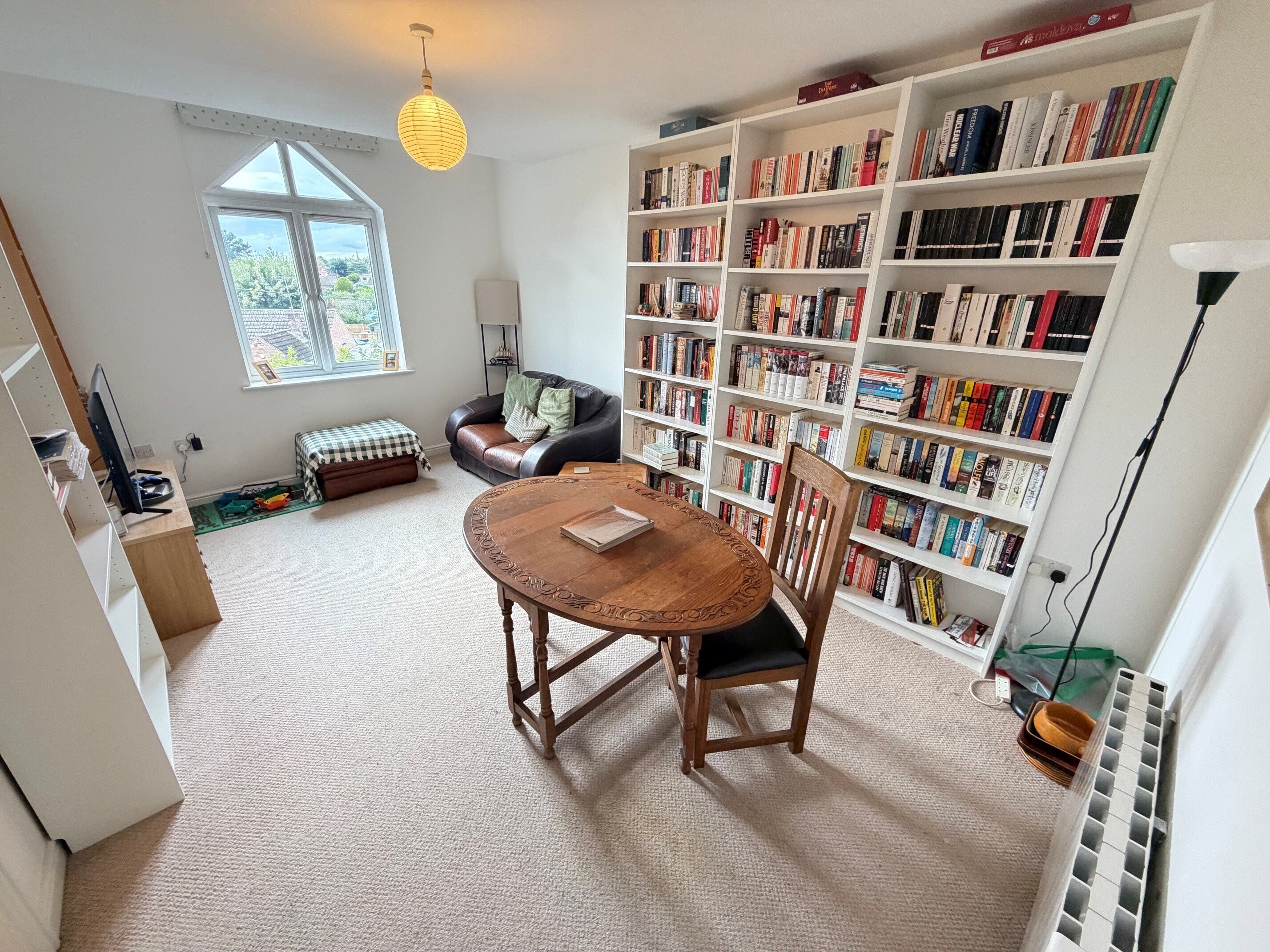 Flat Woodbrook Road in Charnwood