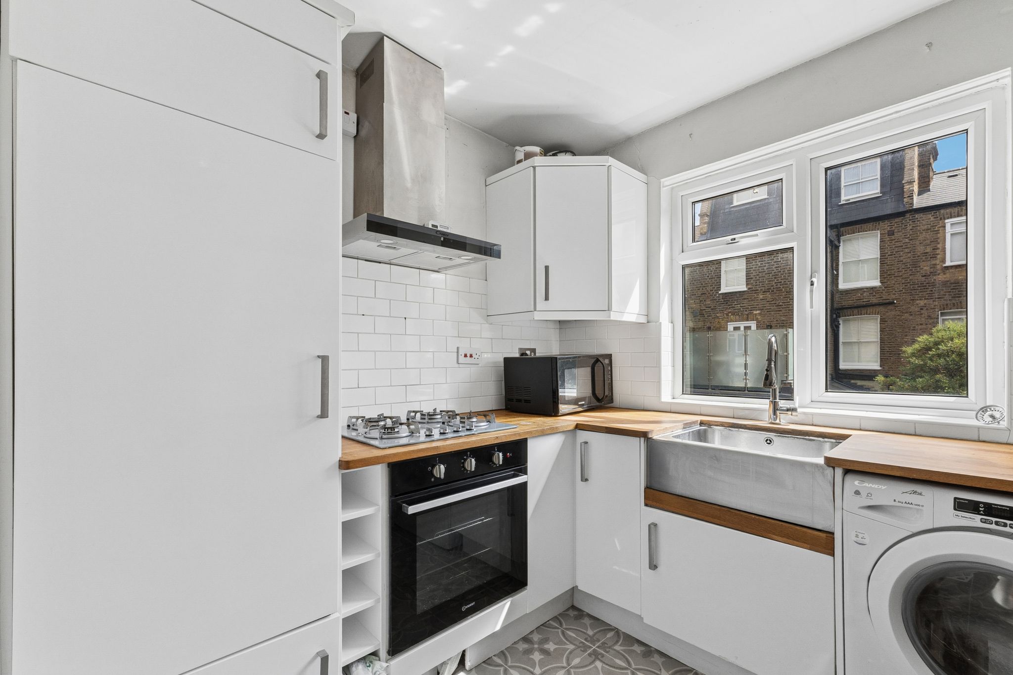 Flat Carthew Road in Greater London
