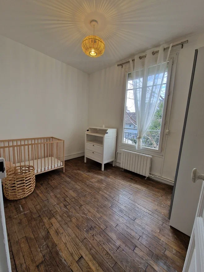 House Allée des Lièvres in Enghien-les-Bains