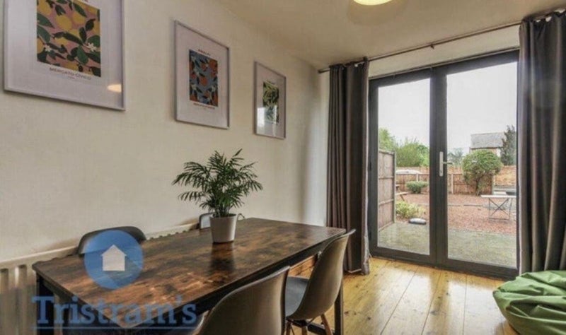 Room Eltham Road in Rushcliffe