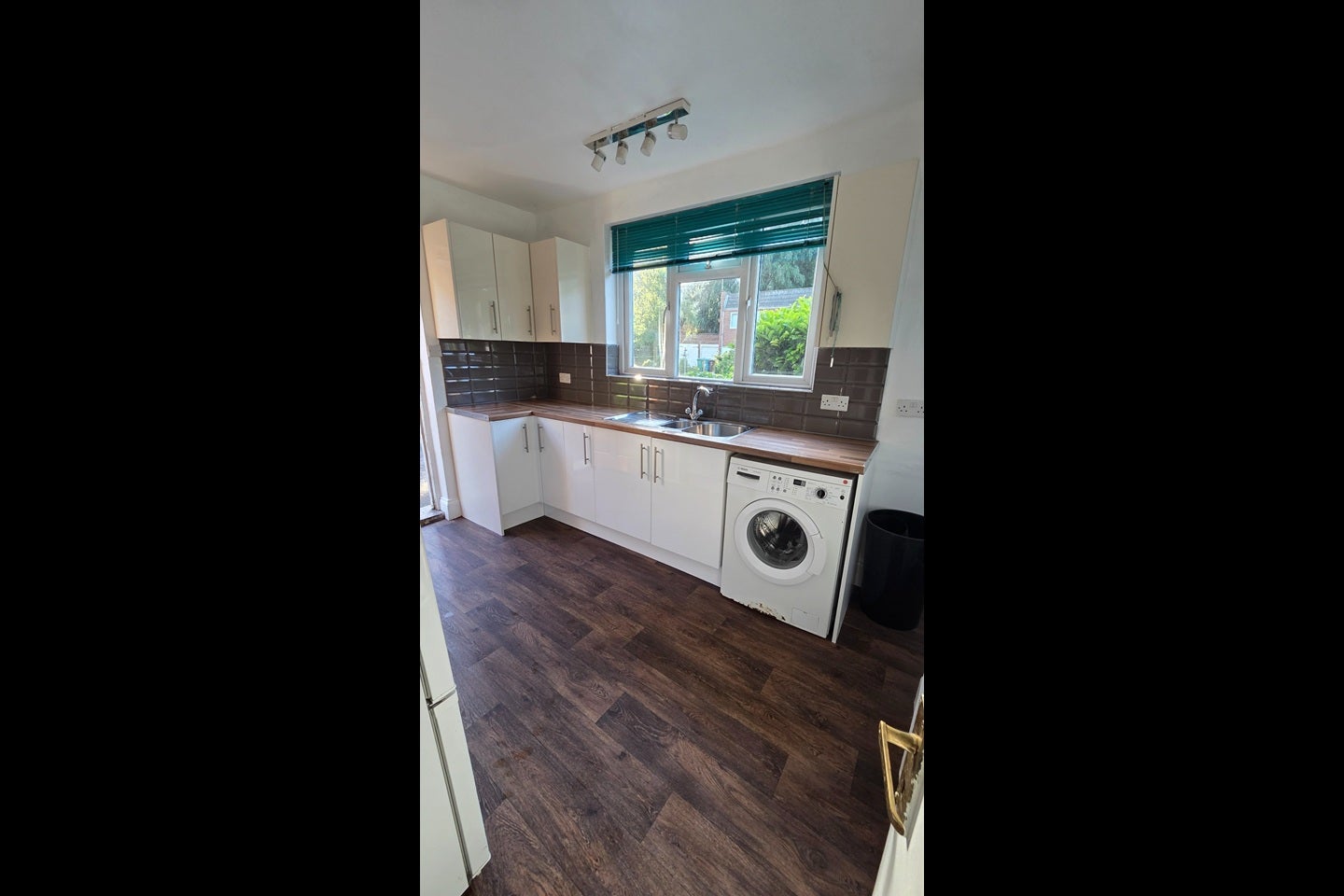Flat Fishpond Drive in Nottingham