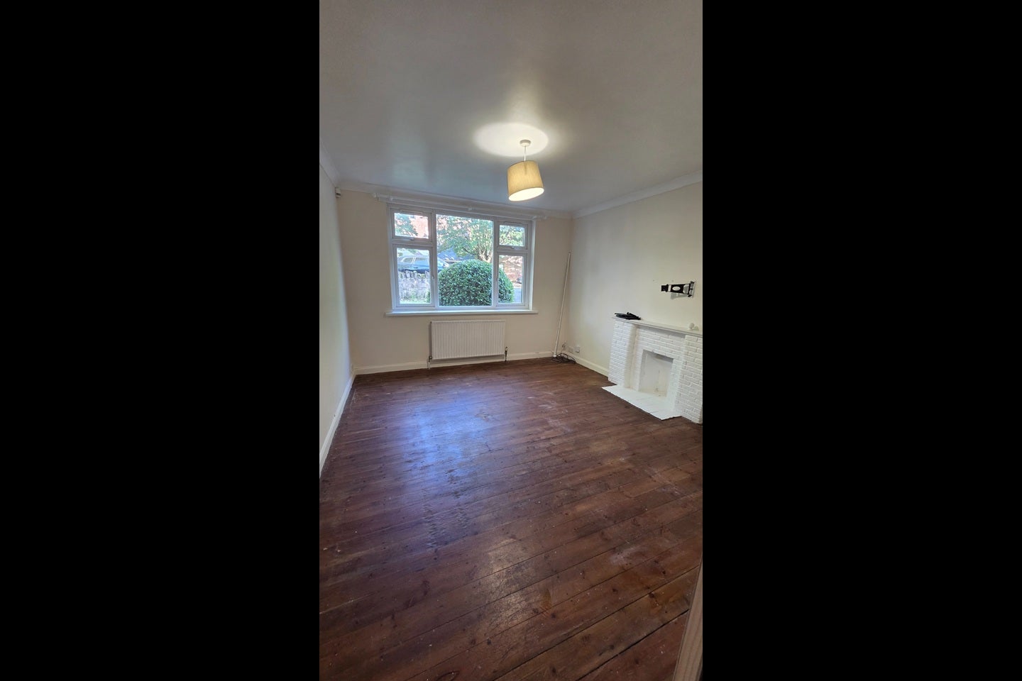 Flat Fishpond Drive in Nottingham