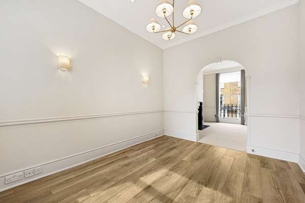 Flat Redburn Street in Greater London