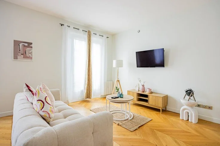 Flat Rue de Turbigo in Paris