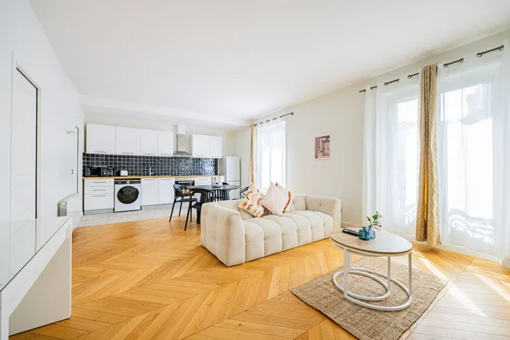 Flat Rue de Turbigo in Paris