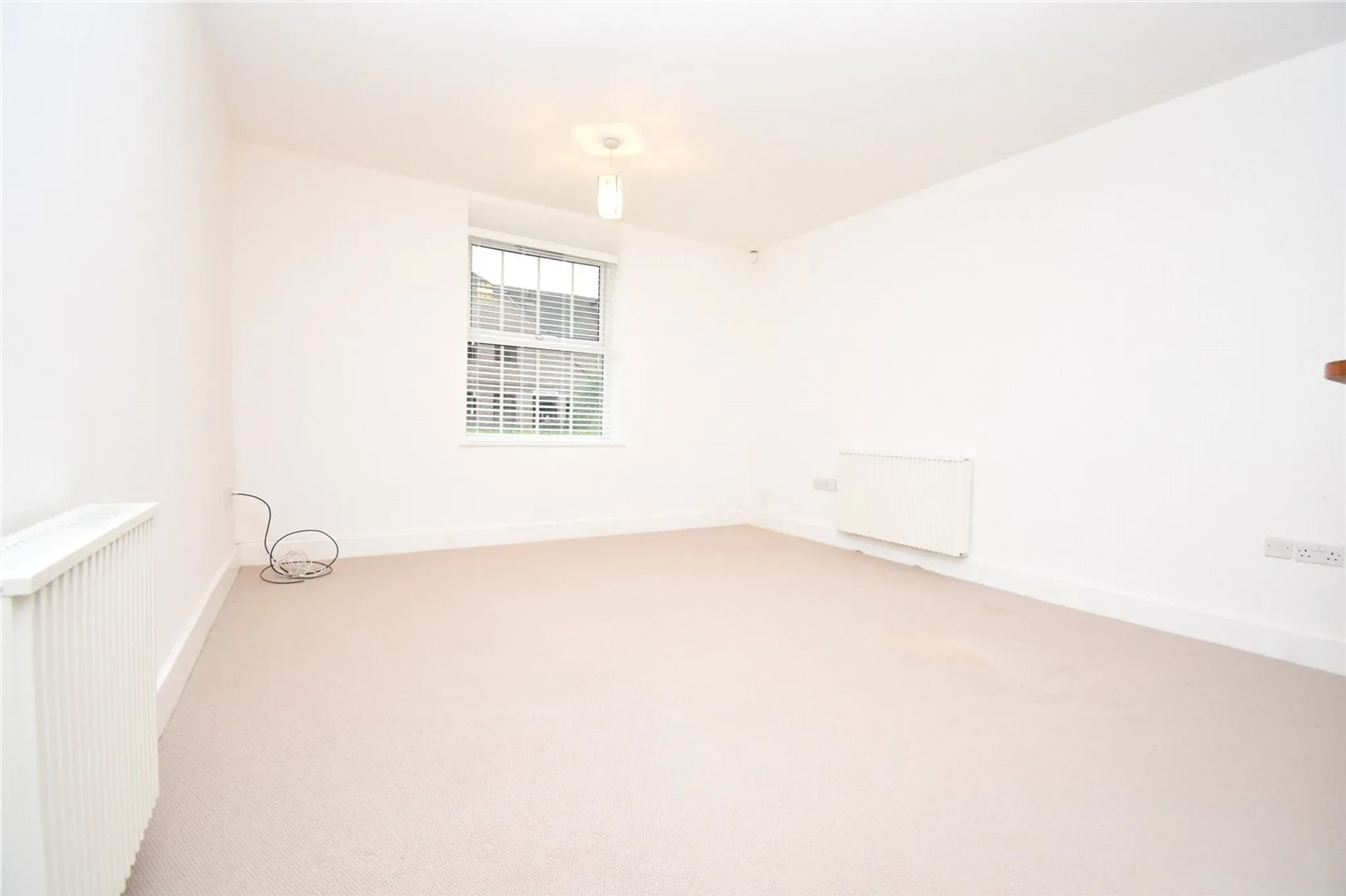 Flat Pelican Lane in Newbury