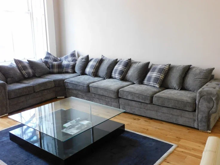 Flat Fitzroy Lane in Glasgow