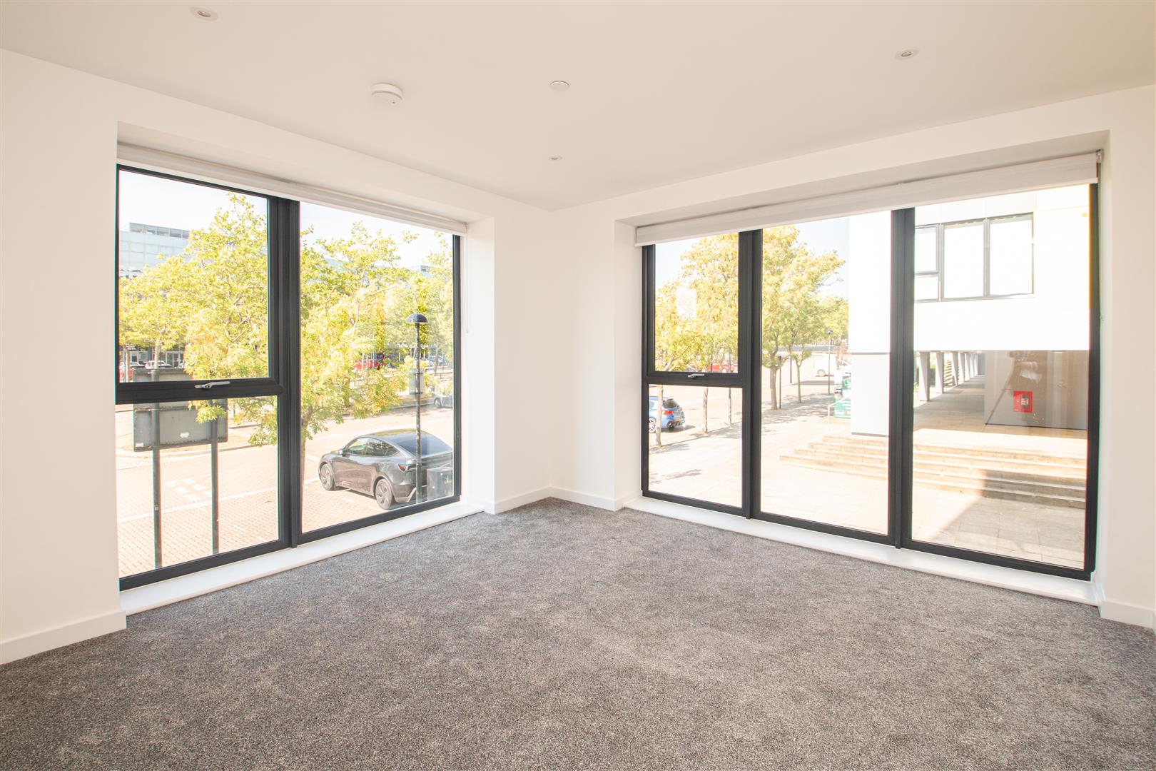 Flat Silbury Boulevard in Central Milton Keynes