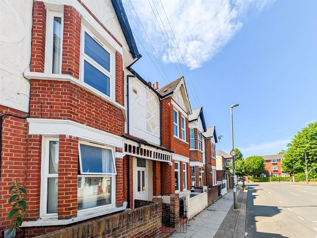 House Thurso Street in Greater London