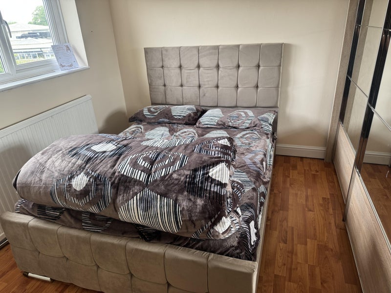 Room Mortimer Road in Slough