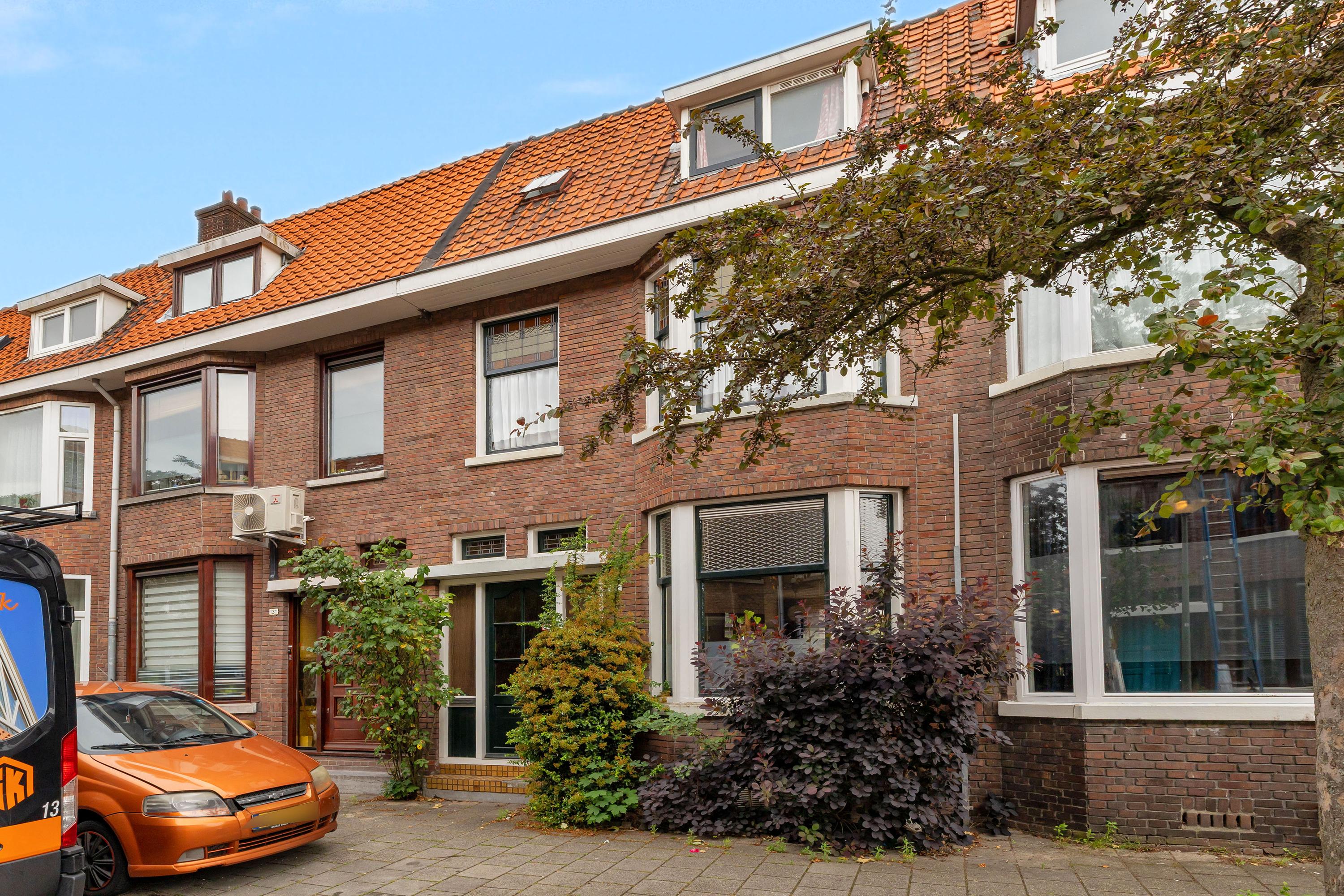 Huis Albert Cuijpstraat 15 in Schiedam