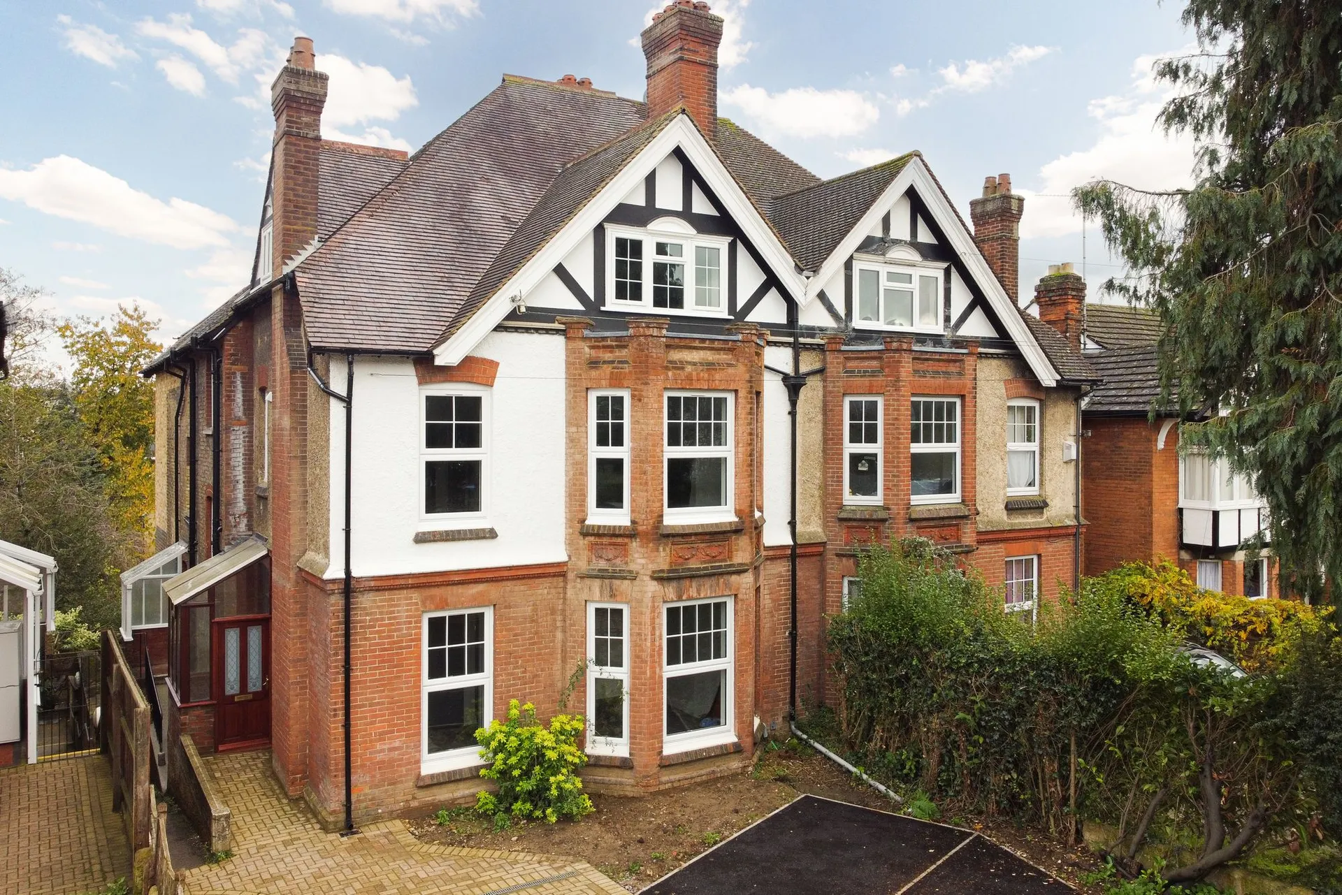 Flat Buckland Road in Maidstone