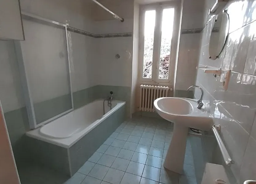 Appartement D 22 à Laragne-Montéglin