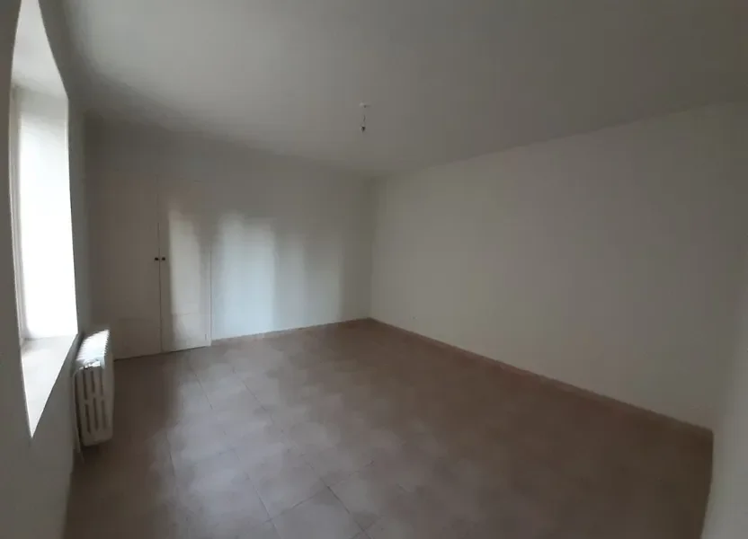 Flat D 22 in Laragne-Montéglin