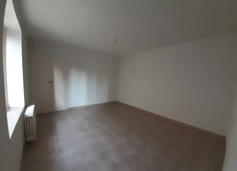 Appartement D 22 à Laragne-Montéglin