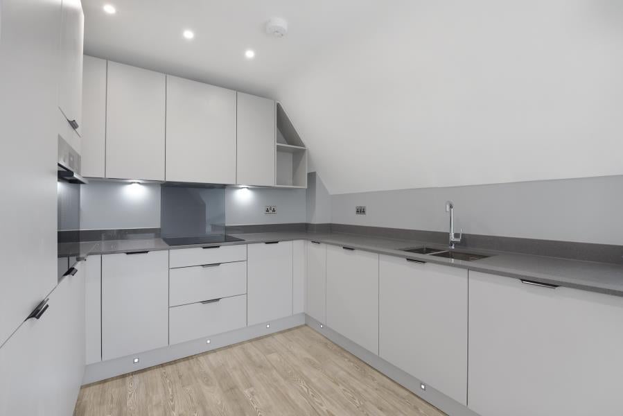 Flat Uxbridge Road in Greater London