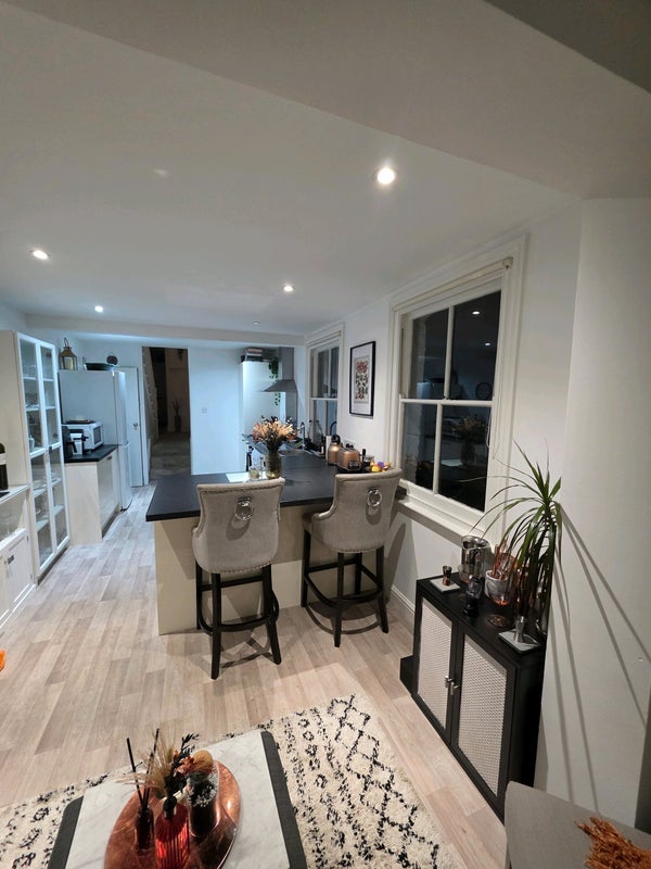 Room Winthorpe Road in Greater London