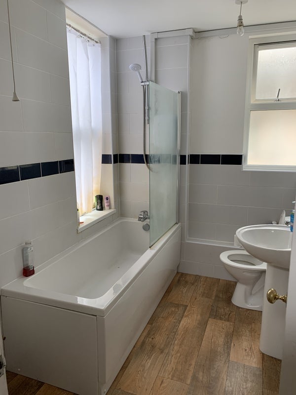 Room Filton Avenue in Bristol