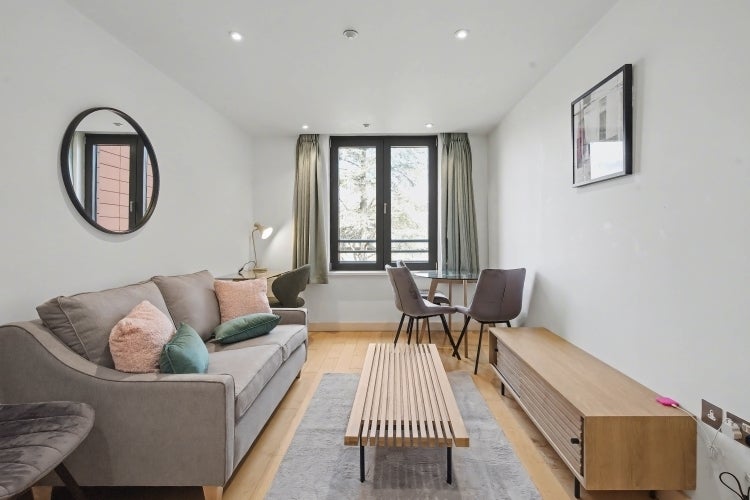 Flat (Lower) Fisher Row in Oxford