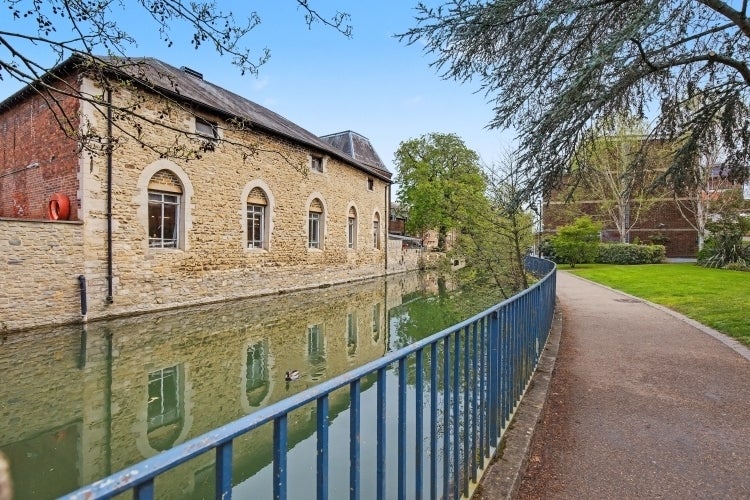 Flat (Lower) Fisher Row in Oxford