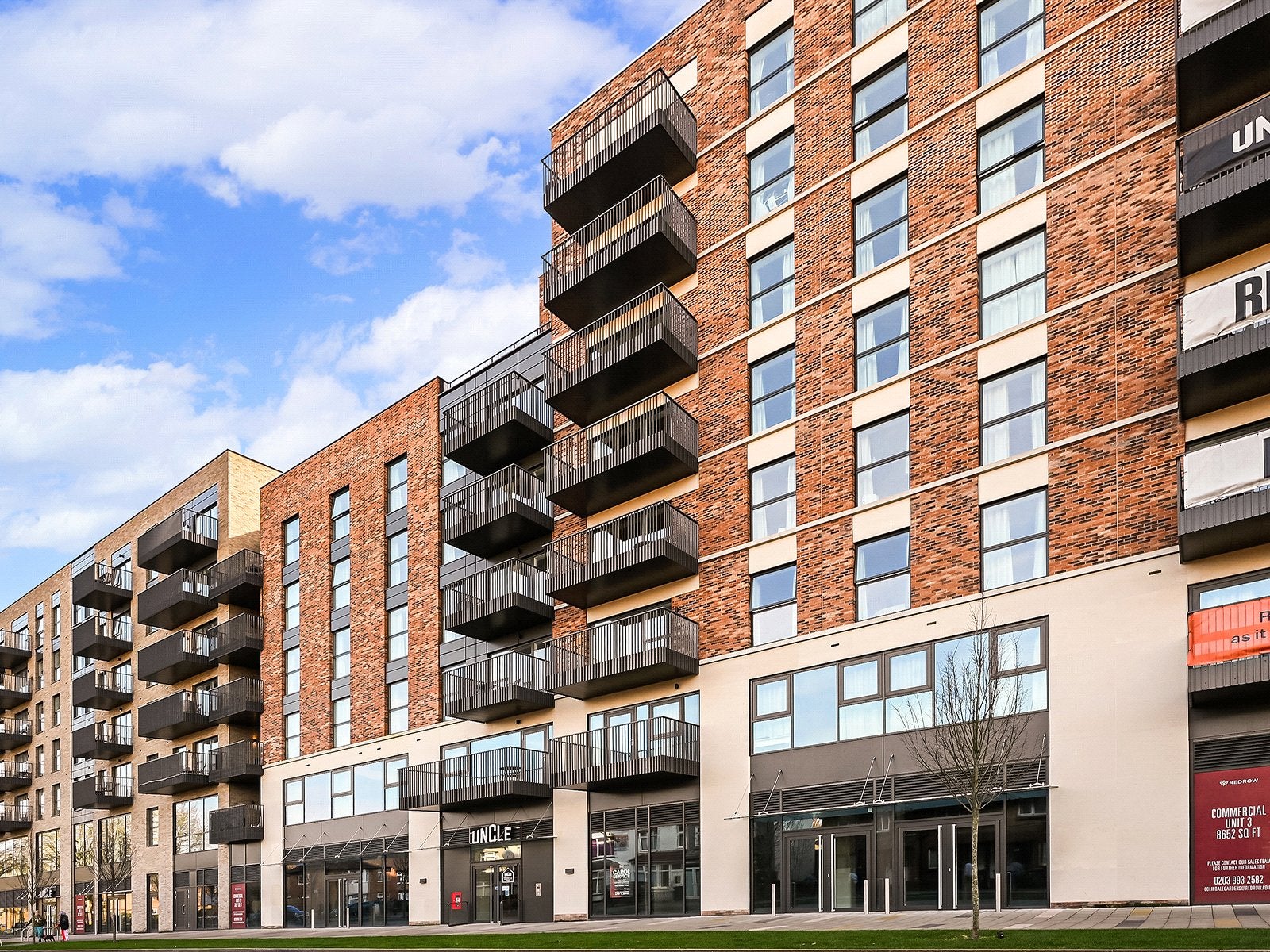 Flat Aerial Square in Greater London